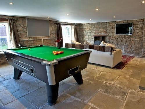 Broadrock Accommodation - Clock Cottage Чепстоу Екстериор снимка